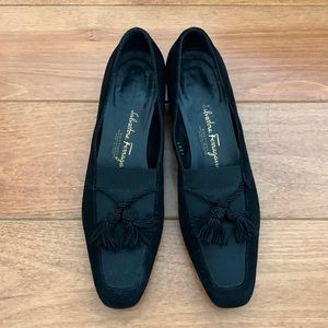 Ferragamo suede low heel. Size 7